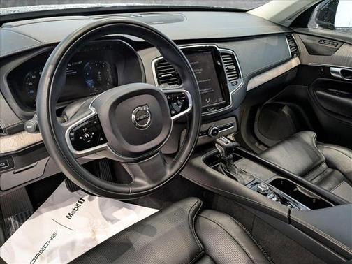 2021 Volvo XC90 T6 Inscription