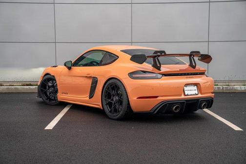 2025 Porsche 718 Cayman GT4 RS