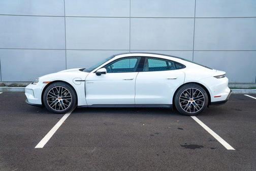 2025 Porsche Taycan 4