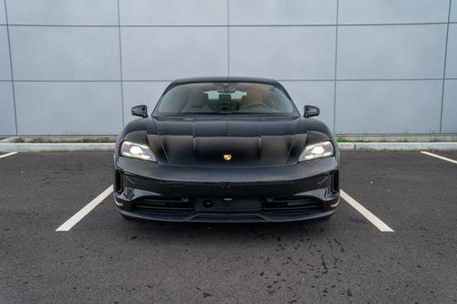 2025 Porsche Taycan 4