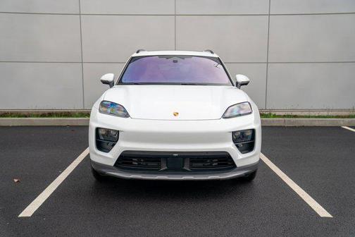 2025 Porsche Macan 4S