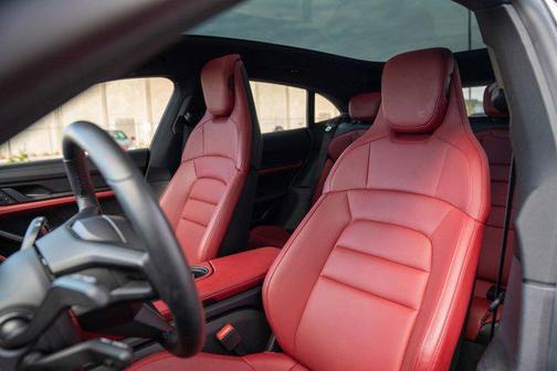 2022 Porsche Taycan 4