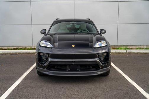 Jet Black Metallic 2026 Porsche Macan Macan Electric 4