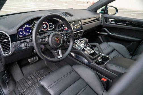 2023 Porsche Cayenne Turbo S