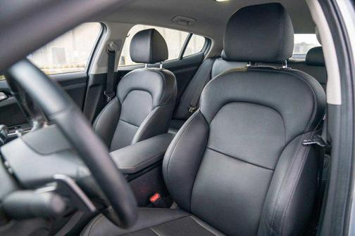 2018 Kia Stinger Base