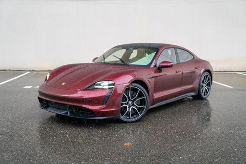 2023 Porsche Taycan Turbo
