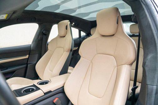 2023 Porsche Taycan Turbo