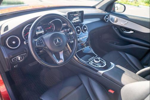 designo Cardinal Red Metallic 2017 Mercedes-Benz GLC 300 Base