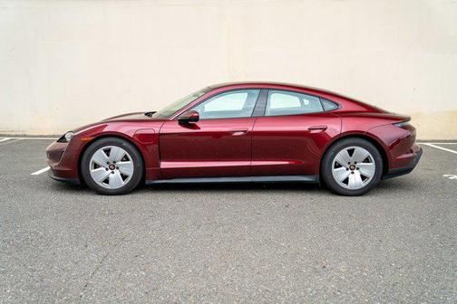 2022 Porsche Taycan RWD