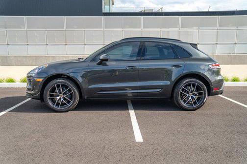 Volcano Grey Metallic 2023 Porsche Macan Macan