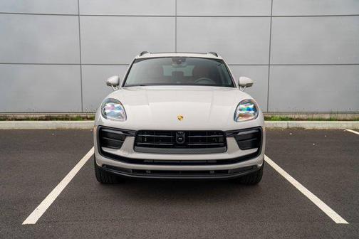 Chalk 2026 Porsche Macan Macan