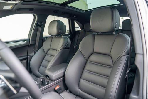 Chalk 2026 Porsche Macan T