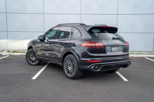 2018 Porsche Cayenne Cayenne E-Hybrid Platinum Edition