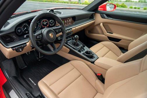 2024 Porsche 911 Carrera