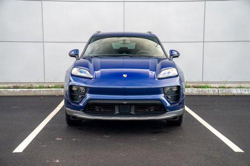 2025 Porsche Macan 4S