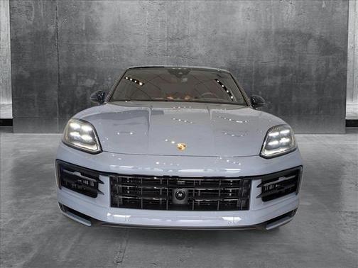 2025 Porsche Cayenne S