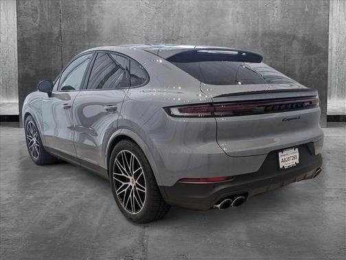 2025 Porsche Cayenne S