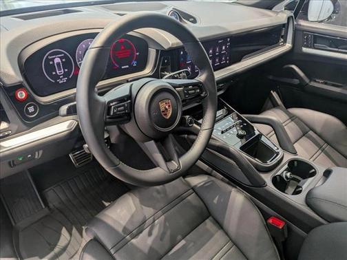 2025 Porsche Cayenne S