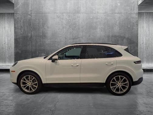 2024 Porsche Cayenne AWD