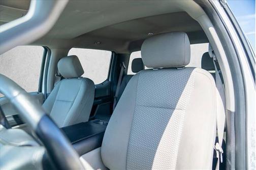 Oxford White 2018 Ford F-150 XLT