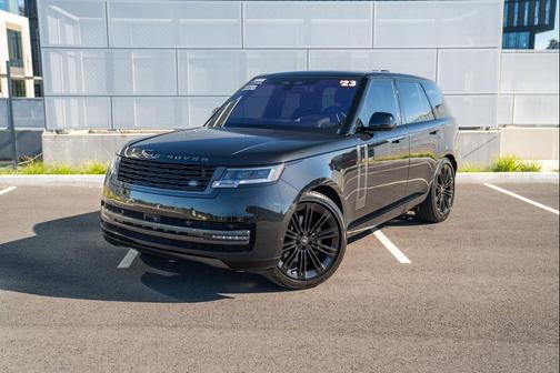 Santorini Black Metallic 2023 Land Rover Range Rover P400 SE