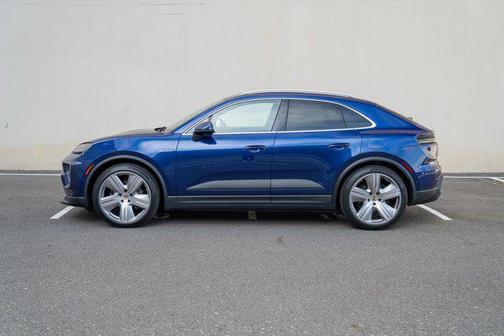 2024 Porsche Macan 4
