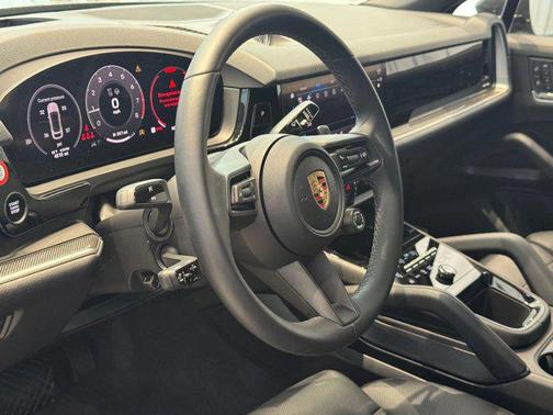 2024 Porsche Cayenne Coupe AWD