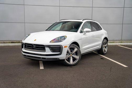 2026 Porsche Macan AWD