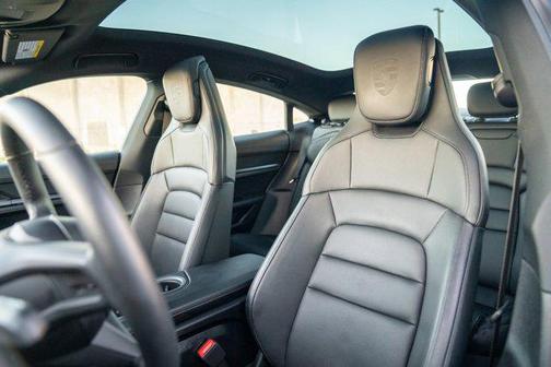 2025 Porsche Taycan 4