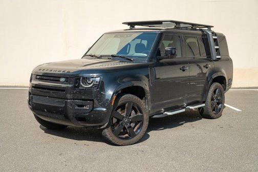 2023 Land Rover Defender 130 X-Dynamic SE