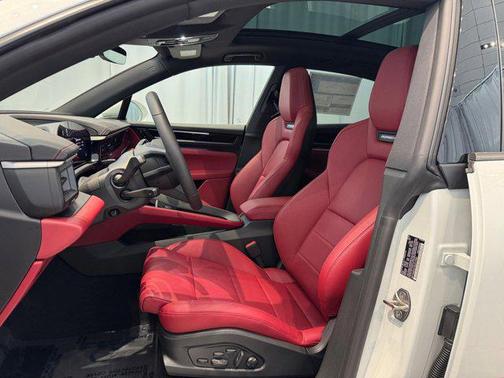 2025 Porsche Macan Electric