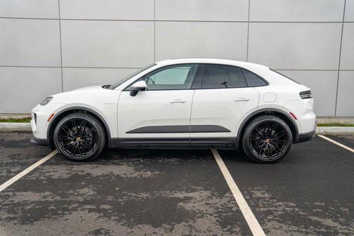 2025 Porsche Macan Electric