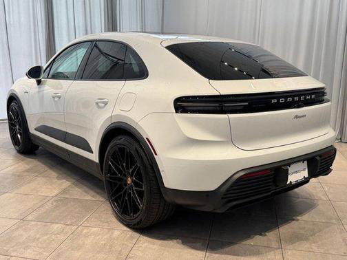 2025 Porsche Macan Electric