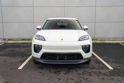 2025 Porsche Macan Electric
