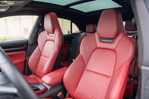 2025 Porsche Macan Electric