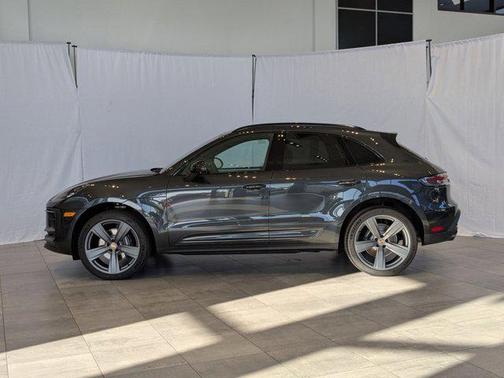 2025 Porsche Macan AWD