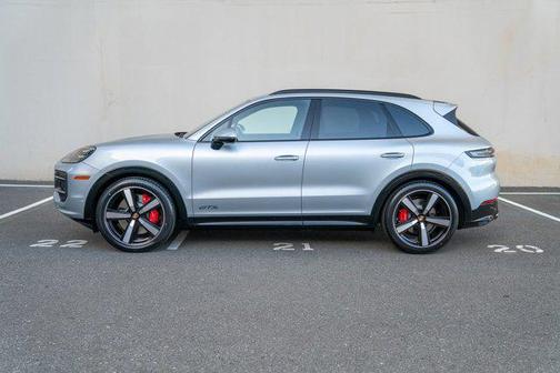 2026 Porsche Cayenne GTS