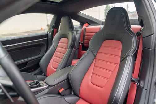 2025 Porsche 911 Turbo S