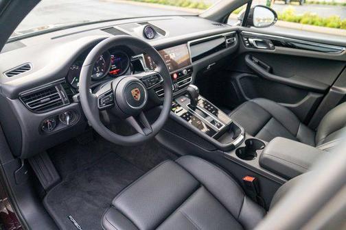 2026 Porsche Macan AWD