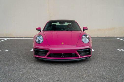 2024 Porsche 911 Carrera GTS