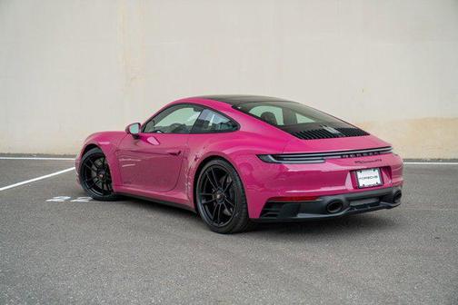 2024 Porsche 911 Carrera GTS