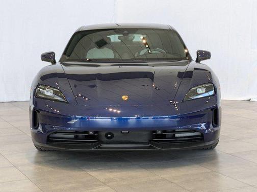 2025 Porsche Taycan RWD