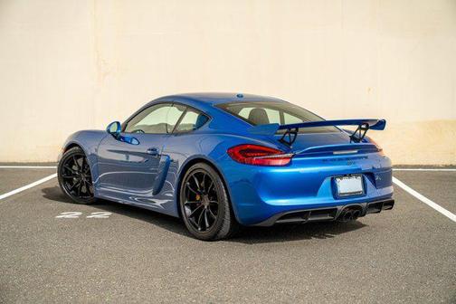 2016 Porsche Cayman GT4