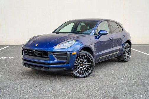 2025 Porsche Macan AWD