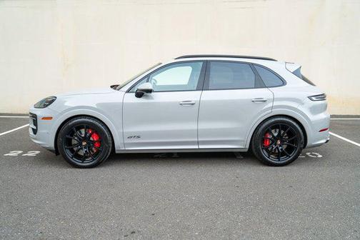 2026 Porsche Cayenne GTS
