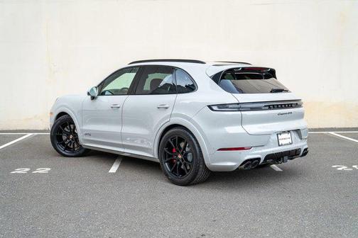 2026 Porsche Cayenne GTS