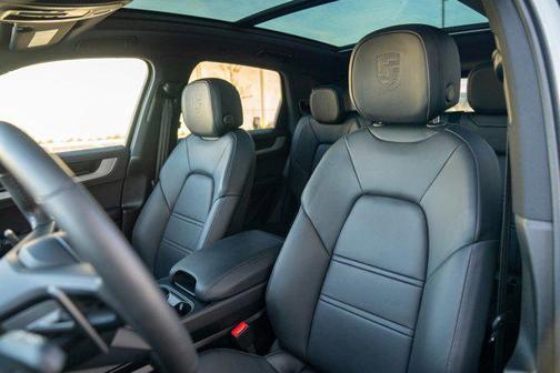 2025 Porsche Cayenne Cayenne