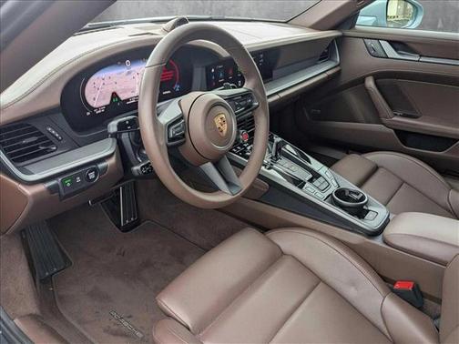 2025 Porsche 911 Carrera