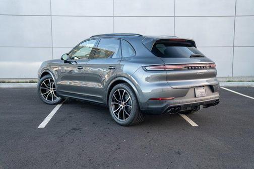 2025 Porsche Cayenne Cayenne