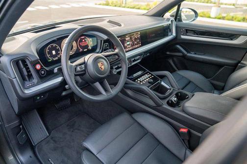 2025 Porsche Cayenne Cayenne